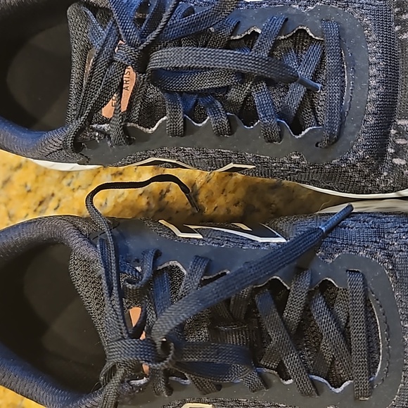 Women's New Balance Shoes - Picture 6 of 6